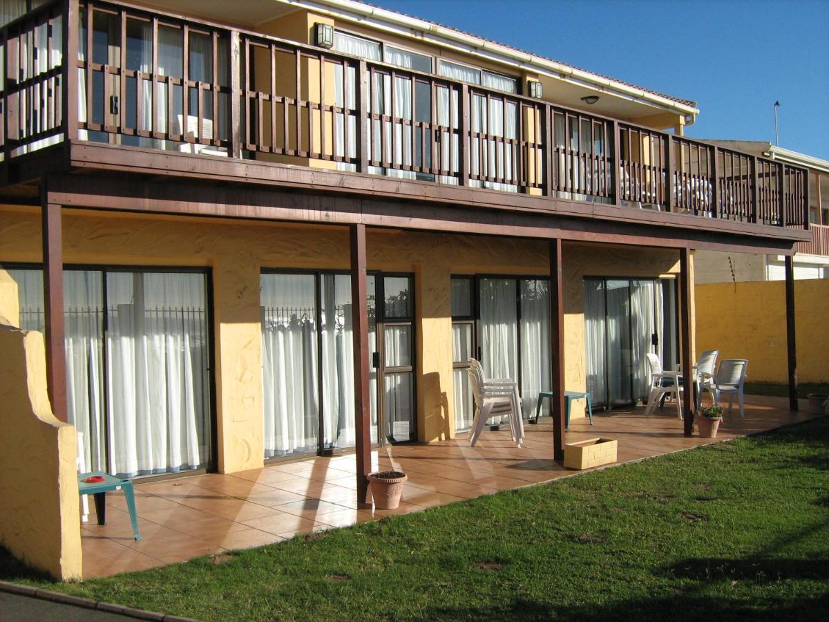 Glenashley Beach Accommodation - B&B And Backpackers Durban Exterior foto